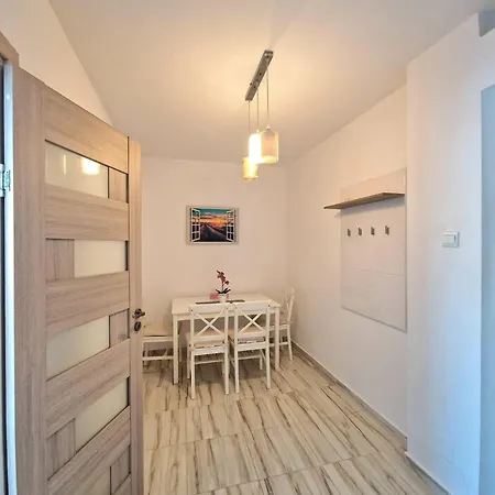 Sala Palatului Apartment-2